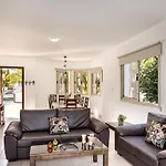 Palms Villa