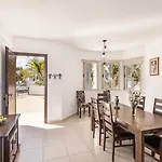 Villa Palms