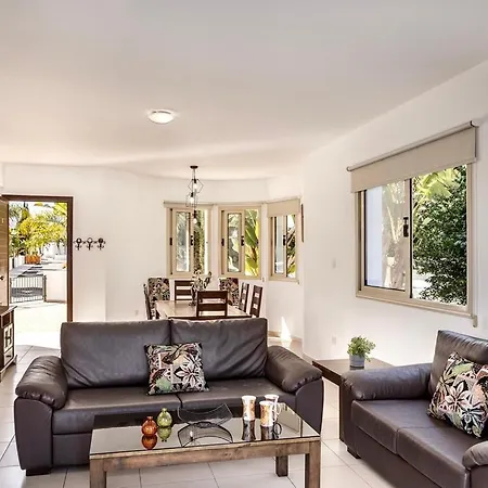 Palms Villa